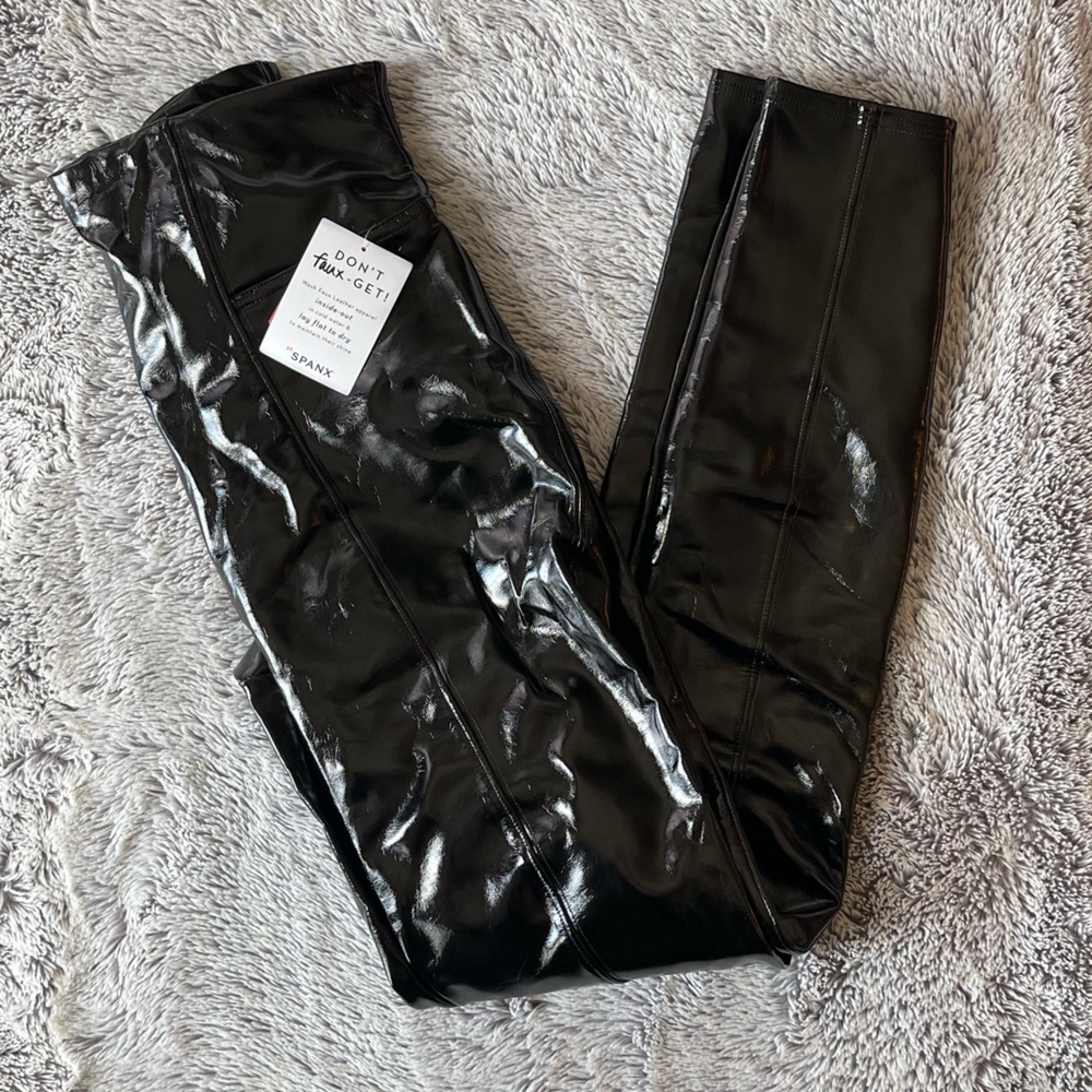 Spanx Faux Patent Leather Leggings (Classic Black) Size XS